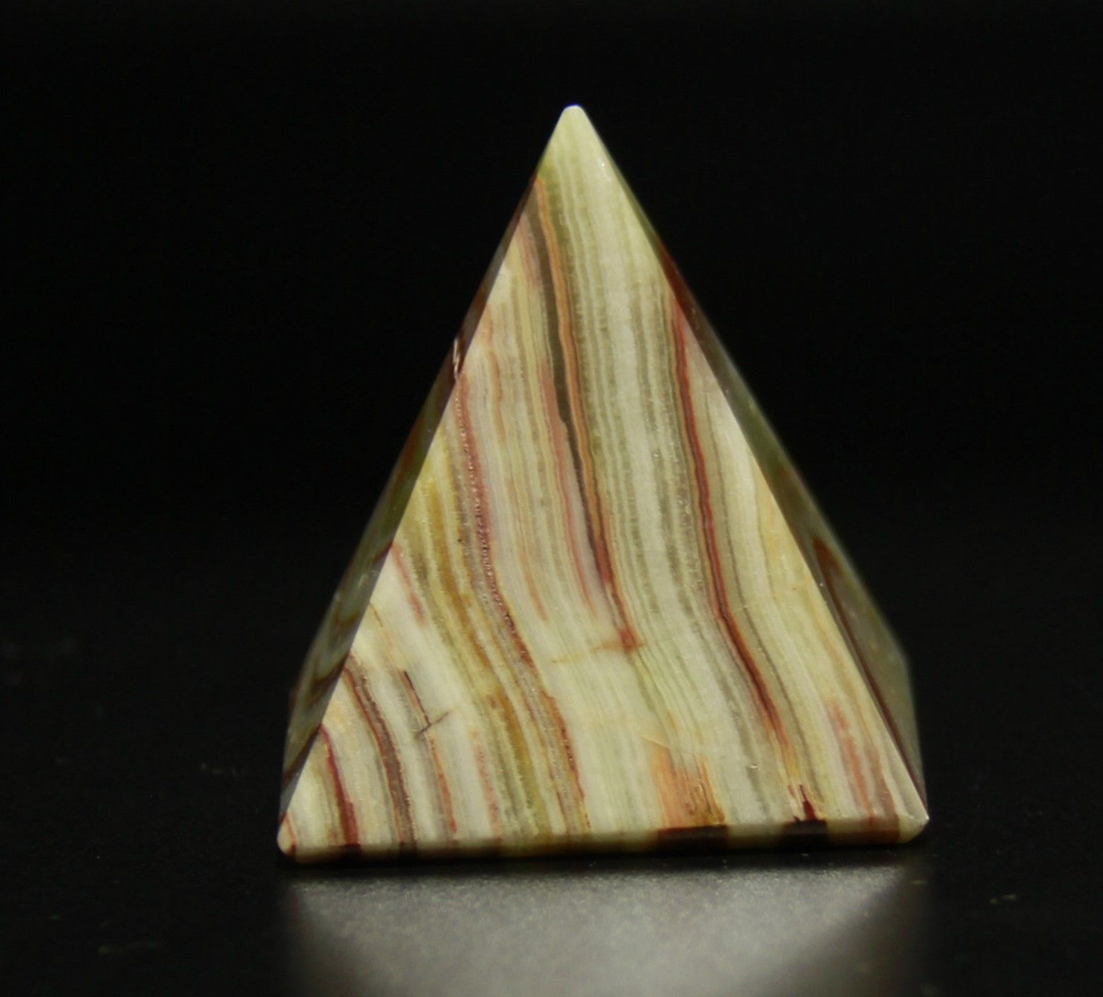 Пирамида ручной работы из натурального камня Оникс 4 см.  #1