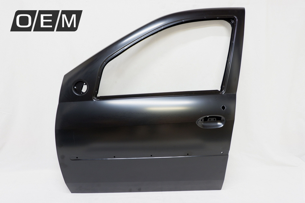 Дверь передняя левая для Renault Logan 1 801014373R, Рено Логан, год с ...