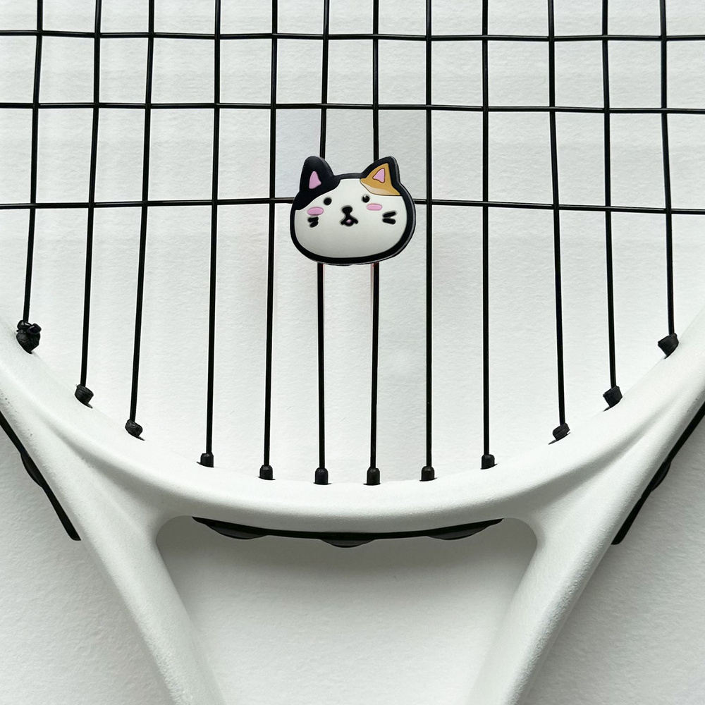 Виброгаситель для теннисной ракетки "Котик с рыжим ухом"  #1