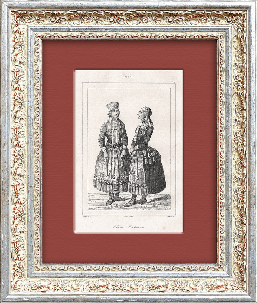 Мордвинки в национальных костюмах. Старинная гравюра 1838 года  #1