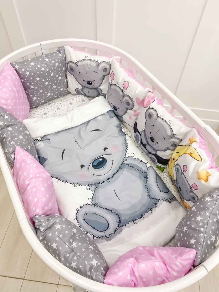 Комплект бортиков в детскую кроватку для новорожденных и малышей с постельным бельем "Озорной мишутка" #1