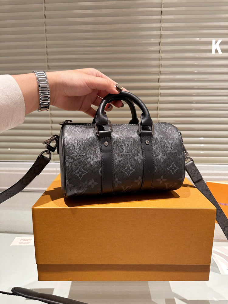 Louis Vuitton Сумка на плечо кросс-боди #1