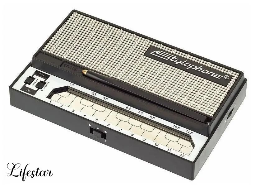 Аналоговый синтезатор Dubreq Stylophone S1 #1