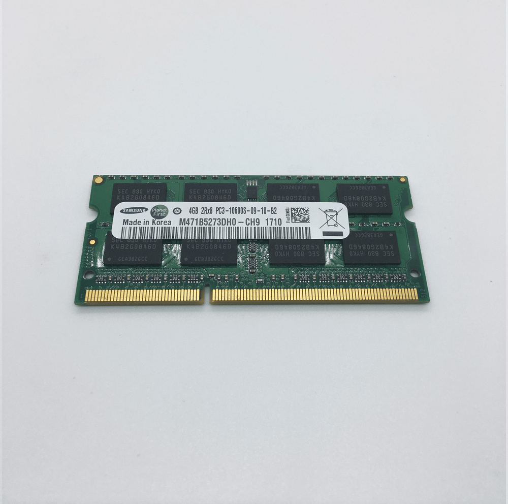 Samsung Оперативная память DDR3 4 ГБ 1333 MHz SO-DIMM PC3-10600s 1x4 ГБ (M471B5273DH0-CH9)  #1