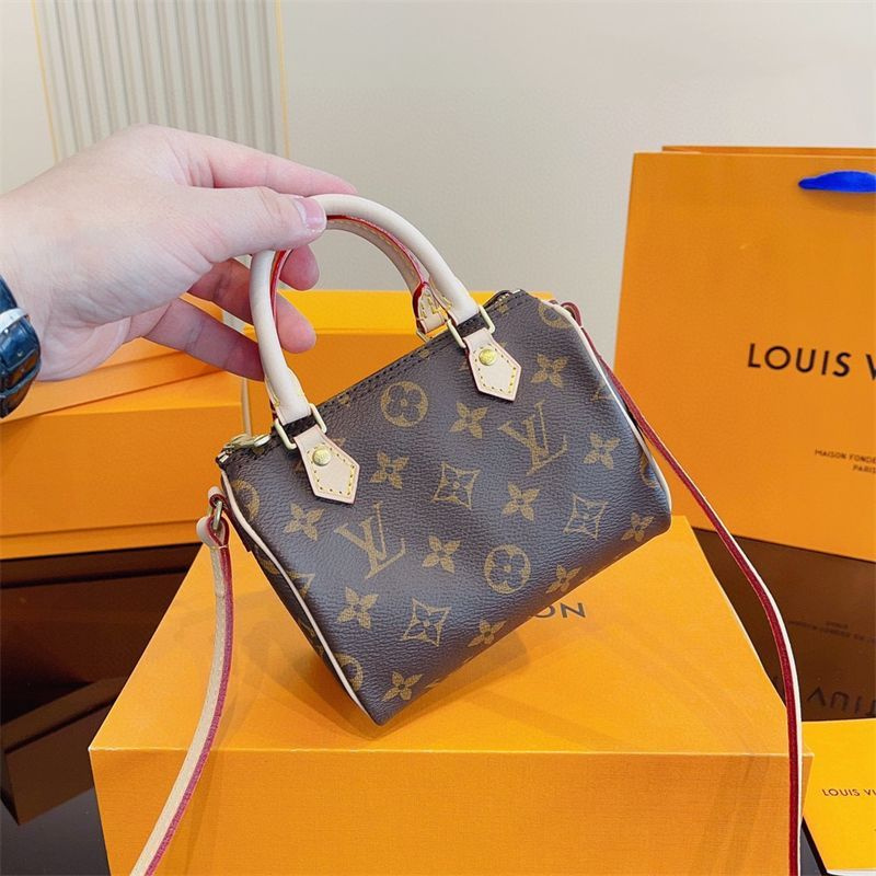 Louis Vuitton Сумка на плечо багет #1