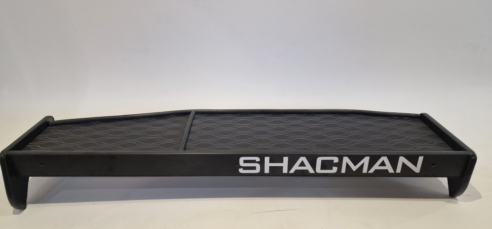 Столик в кабину Автополка для Shacman F2000 F3000 в дизайне с волнами и белым кантом из карбона  #1