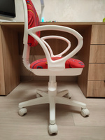 Кресло детское Бюрократ KD-3/WH/ARM розовый Sticks 05, ткань / Компьютерное кресло для ребенка, школьника, подростка #1, Александр П.