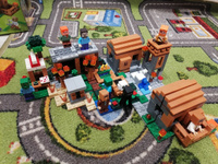 Конструктор майнкрафт "Деревня с жителями" 4 в1 803 Детали Minecraft #4, Елена А.