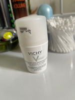 Vichy Шариковый дезодорант для чувствительной кожи с защитой 48 часов, роликовый антиперспирант от запаха пота для женщин и мужчин, 50 мл #73, Анастасия Г.