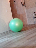 Мяч для фитнеса ONLYTOP, диаметр - 75 см, 1000 г, антивзрыв, цвет зелёный #21, Гузель К.