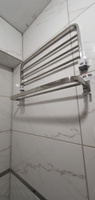 Полка для ванной комнаты металлическая с крючками и держателем полотенец / Полка настенная в ванную #80, Дина К.