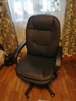 Кресло компьютерное для руководителя Бюрократ CH 668, эко-кожа, черный. Офисное кресло с механизмом качания #193, Ирина Б.