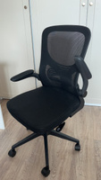 Кресло компьютерное офисное, черный, обивка сетка/ткань, крестовина пластик, HELE #13, Майя К.