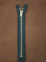 Молния YKK джинсовая с полуавтоматическим слайдером, металлическая, цвет латунь, тип 3, неразъемная, длина 16 см, цвет тесьмы черный, 580 #27, Владимир К.