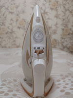 Паровой утюг Tefal Puregliss FV8042E0 с функцией автоотключения, паровым ударом 270 г/мин, подошвой Durilium Airglide Autoclean, 2900 Вт, белый/медный #32, Андрей Ч.