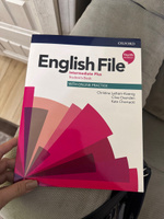 English File 4 Edition Intermediate Plus: Student's Book with CD | Латам-Кениг Кристина, Оксенден Клайв #1, Мадина Б.