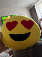 Декоративная подушка Смайлик Эмоджи Emoji Влюбленные глаза, любовь, Love, 28 см #17, Оксана М.