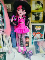 Кукла Монстер Хай Дракулаура - Базовая 2023 с питомцем / Monster High Draculaura Doll with Pet #23, Елена Б.