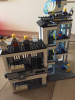 Конструктор LEGO City Police Полицейский участок, 894 детали, 6+, 60141 #118, ПД УДАЛЕНЫ