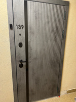 Дверь входная металлическая DIVA ДХ-46 Зеркало 2050x960 Правая Бетон темный - Д15 Белый софт, тепло-шумоизоляция, антикоррозийная защита для квартиры, УТ-00080080 #8, Ксения К.