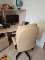 Кресло компьютерное для руководителя Бюрократ CH 668, эко-кожа, бежевый. Офисное кресло с механизмом качания #111, Николай С.