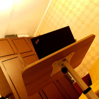 Складной компьютерный стол для ноутбука на колесах "Твист-2", стол для ноутбука с регулировкой высоты и угла наклона #дуб сонома/белый #8, Михаил С.