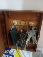 Закрытая деревянная ключница настенная / вешалка из дерева с крючками / Книжка ключница в прихожую / Для хранения ключей #27, Олеся Б.