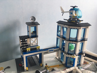 Конструктор LEGO City Police Полицейский участок, 894 детали, 6+, 60141 #103, Юлия К.