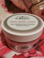 Dr.Minerals. Ягодный сахарный скраб MAGIC BERRY изготовлен из тростникового сахара и органических экстрактов ценнейших карельских ягод. #60, Виктория Е.