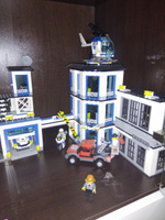 Конструктор LEGO City Police Полицейский участок, 894 детали, 6+, 60141 #45, Виталий Игнатенко