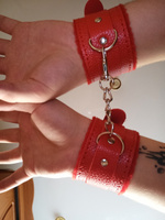 Красные наручники кожаные мягкие с мехом БДСМ Premium, эротические игрушки для двоих, интим товары для взрослых, 18+ #3, Денис Б.