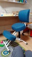 Коленный ортопедический растущий стул для осанки Олимп Премиум со спинкой, для школьника и взрослого, синий джинс #2, Екатерина Д.