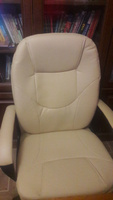 Кресло компьютерное для руководителя Бюрократ CH 668, эко-кожа, бежевый. Офисное кресло с механизмом качания #149, Андрей Г.