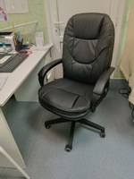 Кресло компьютерное для руководителя Бюрократ CH 668, эко-кожа, черный. Офисное кресло с механизмом качания #108, Лариса Ч.