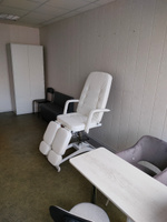 Кресло педикюрное на гидравлике поворотное "Гармония" белое обивка стандартная Риваль/кресло для педикюра, для тату #5, Анастасия Р.