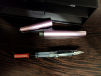 Ручка перьевая Малевичъ с конвертером, перо EF 0,4 мм, подарочный набор с двумя картриджами (индиго, черный), цвет корпуса: сиреневый перламутр #31, Анастасия Л.