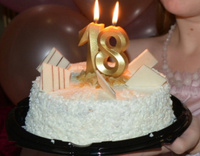 Свеча на торт "Грань", цифра "18", золотой металлик, 7.8 см #3, Елена С.