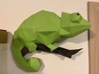Подарочный набор для творчества бумажный 3д конструктор, полигональная модель оригами Хамелеон Леон #24, Сергей К.