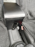 Подлокотник автомобильный Лада Веста седан, универсал (Lada Vesta) 2015-2022, подлокотник для автомобиля из экокожи, + бокс (бар) #7, Радик Н.