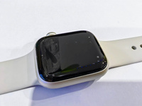 Гидрогелевая защитная плёнка (Глянцевая) для умных часов Apple Watch Series 7, 8, 9 (41mm) 3шт/бронепленка самовосстанавливающееся для эпл вотч 7 8 9 41мм #126, Денис Ч.