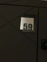 Цифры на дверь квартиры, табличка самоклеящаяся номер 59, 15х12см, царапанное серебро #129, Лия В.