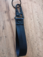 Брелок для ключей с карабином и лентой-браслетом, черный 16см #74, Александр М.