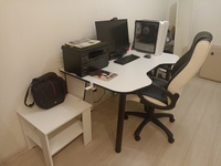 Компьютерный стол "Старк", 140х90х75 см, белый с чёрной кромкой #24, Софья Ч.
