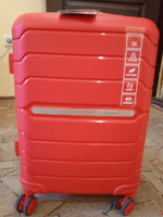 Чемодан на колесах облегченный из полипропилена Supra Luggage STS-1004-S, red pepper КОЛЛЕКЦИЯ ART "Девочка с персиками", замок TSA, 35 литров, 4 колеса с поворотом на 360 градусов, 39X22X56 см #33, Елена С.