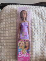 Кукла Barbie HGM57 брюнетка в фиолетовом платье с лого Барби Mattel #23, Алена С.