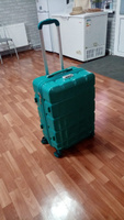 Чемодан на колесах сверхпрочный Supra Luggage STS-1007-M, viridian green из ABS-пластика с кодовым замком, 60 литров, 4 двойных колеса с поворотом на 360 градусов #32, Виолетта Щ.