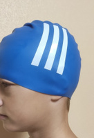 Шапочка для плавания мужская adidas Adult 3S Cap, цвет: broyal / white (белый). IM1051. Размер универсальный #3, Юрий Пятанов