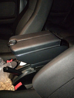 Подлокотник для Шевроле Нива / Chevrolet Niva (2009-2020) / Niva Travel (2020-2022) , органайзер , 7 USB для зарядки гаджетов, крепление в подстаканники #77, Долматов Андрей