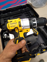 Набор аккумуляторного инструмента Dewalt 2в1 УШМ Li-on,125мм DGА404 и Шуруповерт DеWаlt ХR #127, Владимир З.