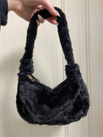 Женская сумка багет через плечо, плюшевая черная сумочка для девочки #3, Умнова А.